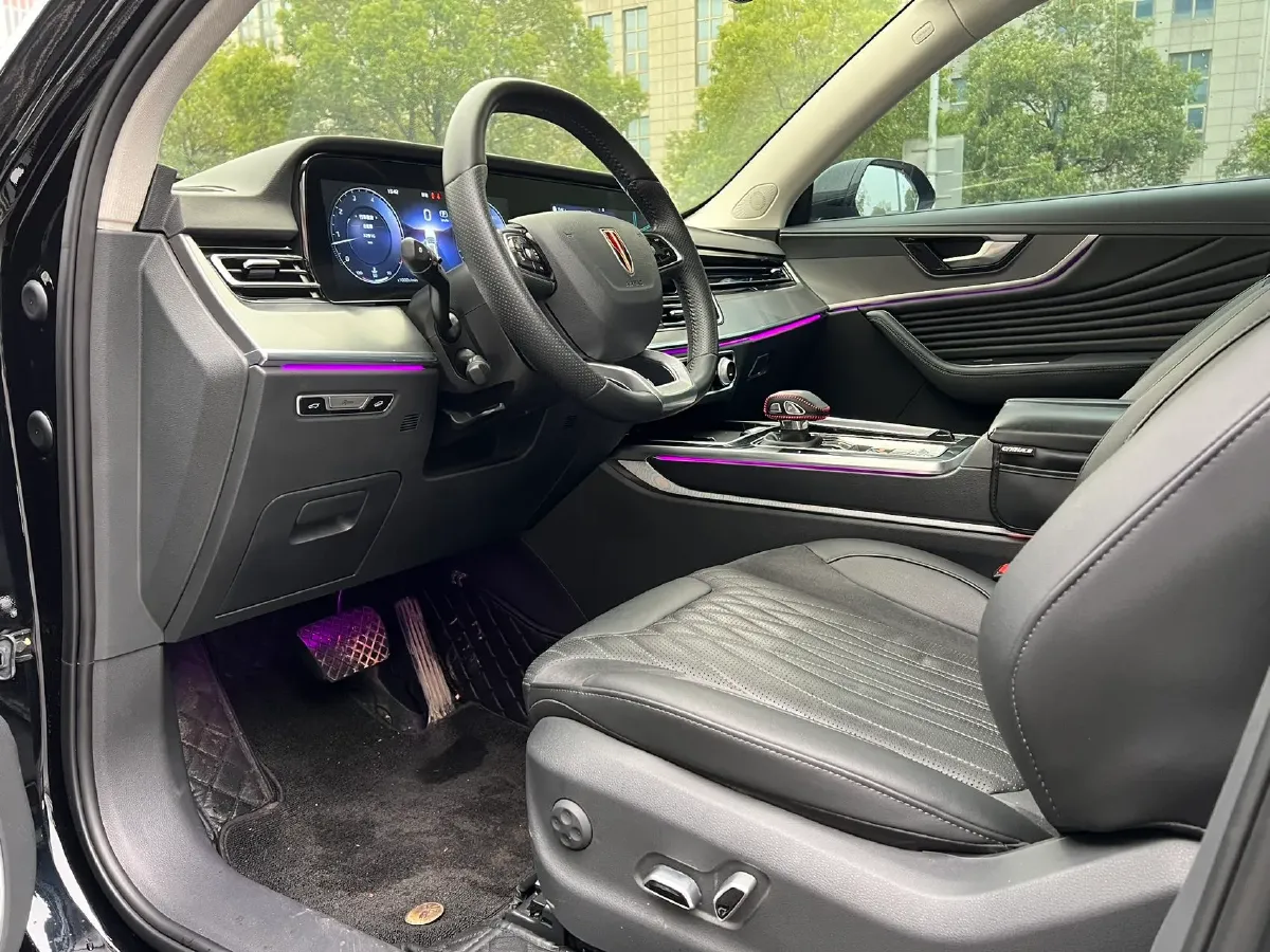 2023 HongQi HS5 2.0T 252HP L4 8AT,autocango,china used car exporter,china ev exporter,chinese used car exporter,chinese used ev exporter