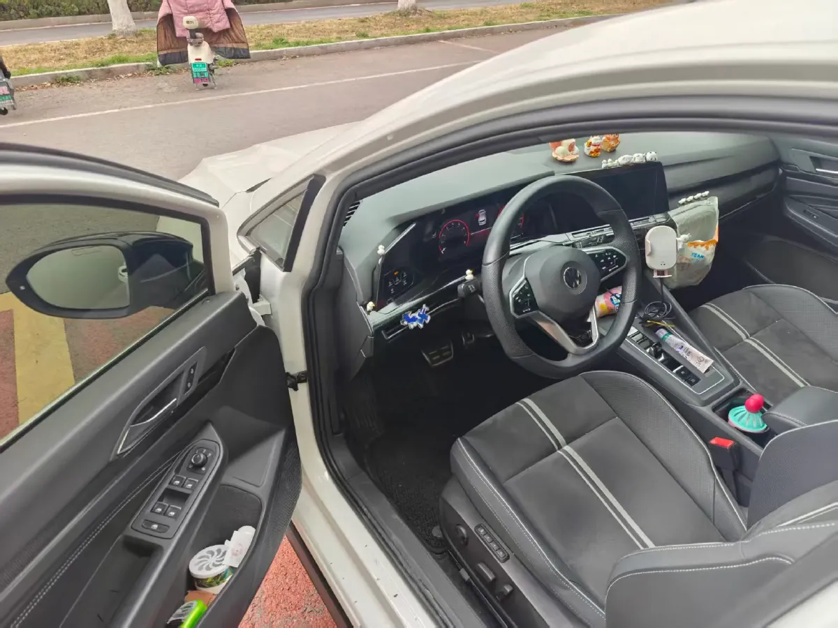 2023 Volkswagen Golf 1.4T 150HP L4 7DCT,autocango,china used car exporter,china ev exporter,chinese used car exporter,chinese used ev exporter