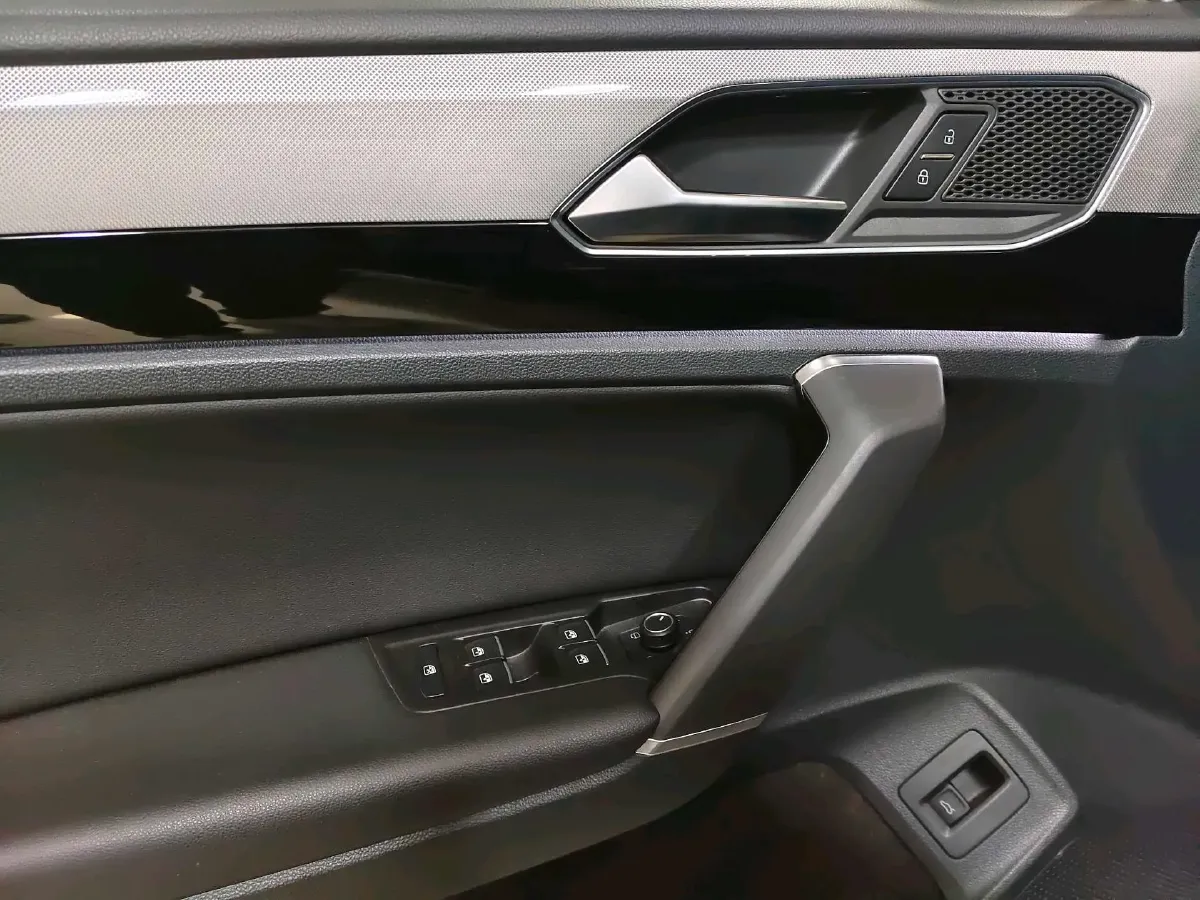 2022 Volkswagen Tayron 1.4T 150HP L4 7DCT,autocango,china used car exporter,china ev exporter,chinese used car exporter,chinese used ev exporter