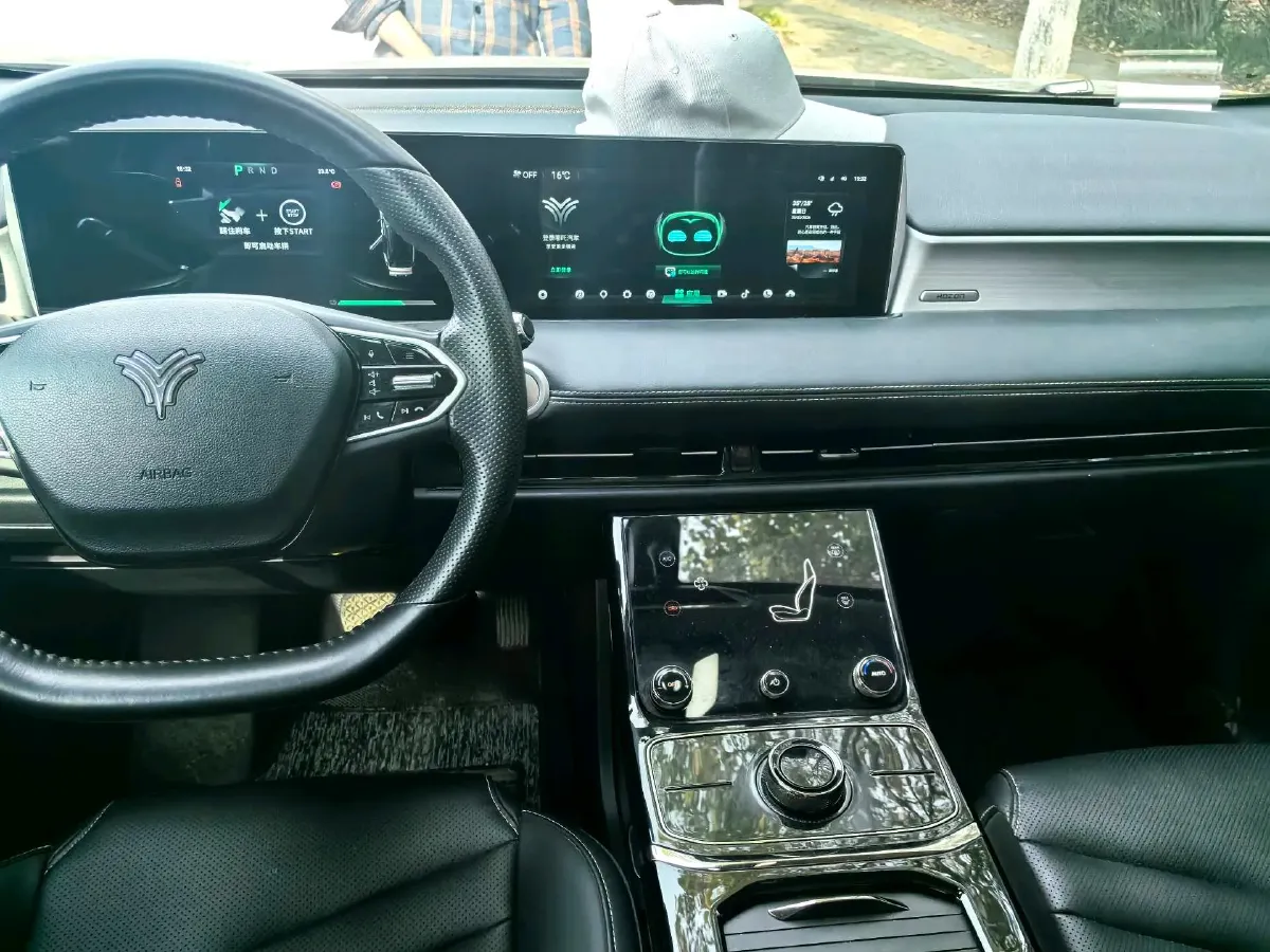 2022 Ford Focus 1.5T 177HP L4 6AT,autocango,china used car exporter,china ev exporter,chinese used car exporter,chinese used ev exporter