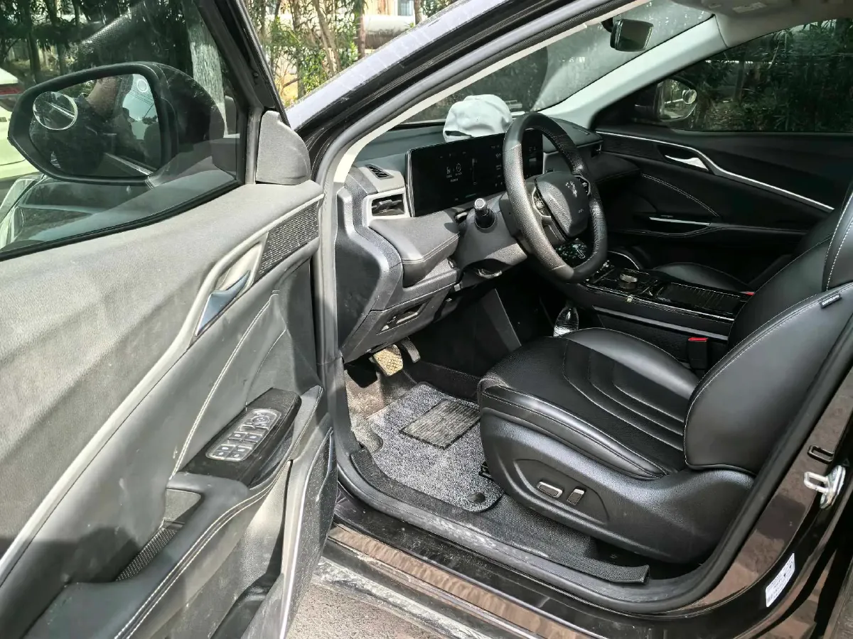 2022 Ford Focus 1.5T 177HP L4 6AT,autocango,china used car exporter,china ev exporter,chinese used car exporter,chinese used ev exporter