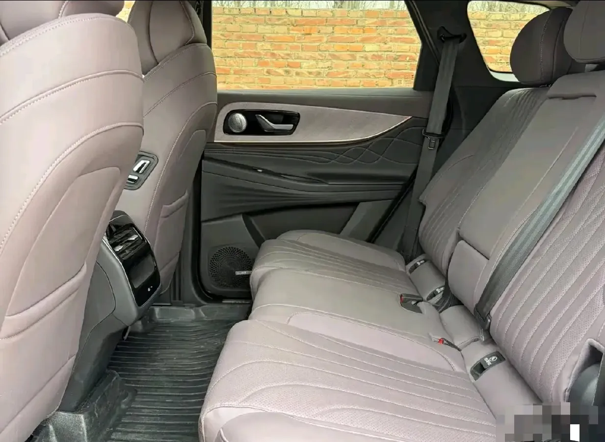 2025 Chery Tiggo 9 2.0T 261HP L4 8AT,autocango,china used car exporter,china ev exporter,chinese used car exporter,chinese used ev exporter