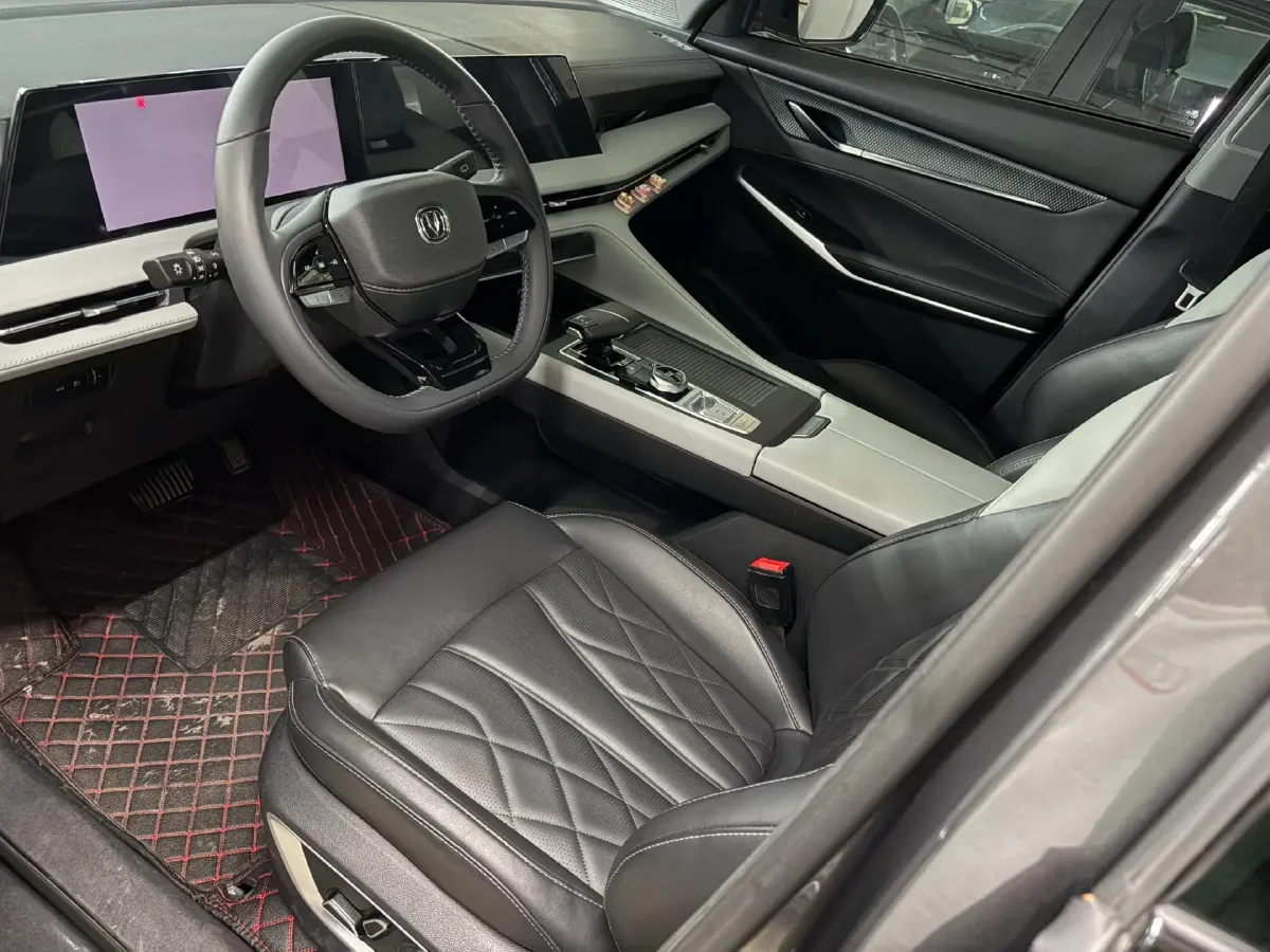 2024 ChangAn CS75 Plus 1.5T 188HP L4 8AT,autocango,china used car exporter,china ev exporter,chinese used car exporter,chinese used ev exporter