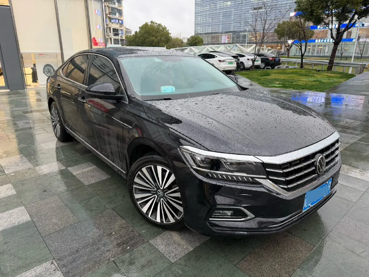 2021 Volkswagen Passat 2.0T 186HP L4 7DCT,autocango,china used car exporter,china ev exporter,chinese used car exporter,chinese used ev exporter