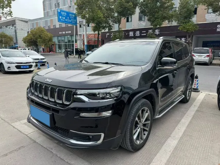 2018 Jeep Grand Commander 2.0T 265HP L4 9AT,autocango,china used car exporter,china ev exporter,chinese used car exporter,chinese used ev exporter
