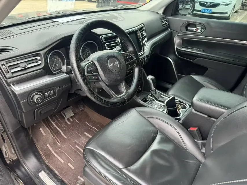 2018 Jeep Grand Commander 2.0T 265HP L4 9AT,autocango,china used car exporter,china ev exporter,chinese used car exporter,chinese used ev exporter