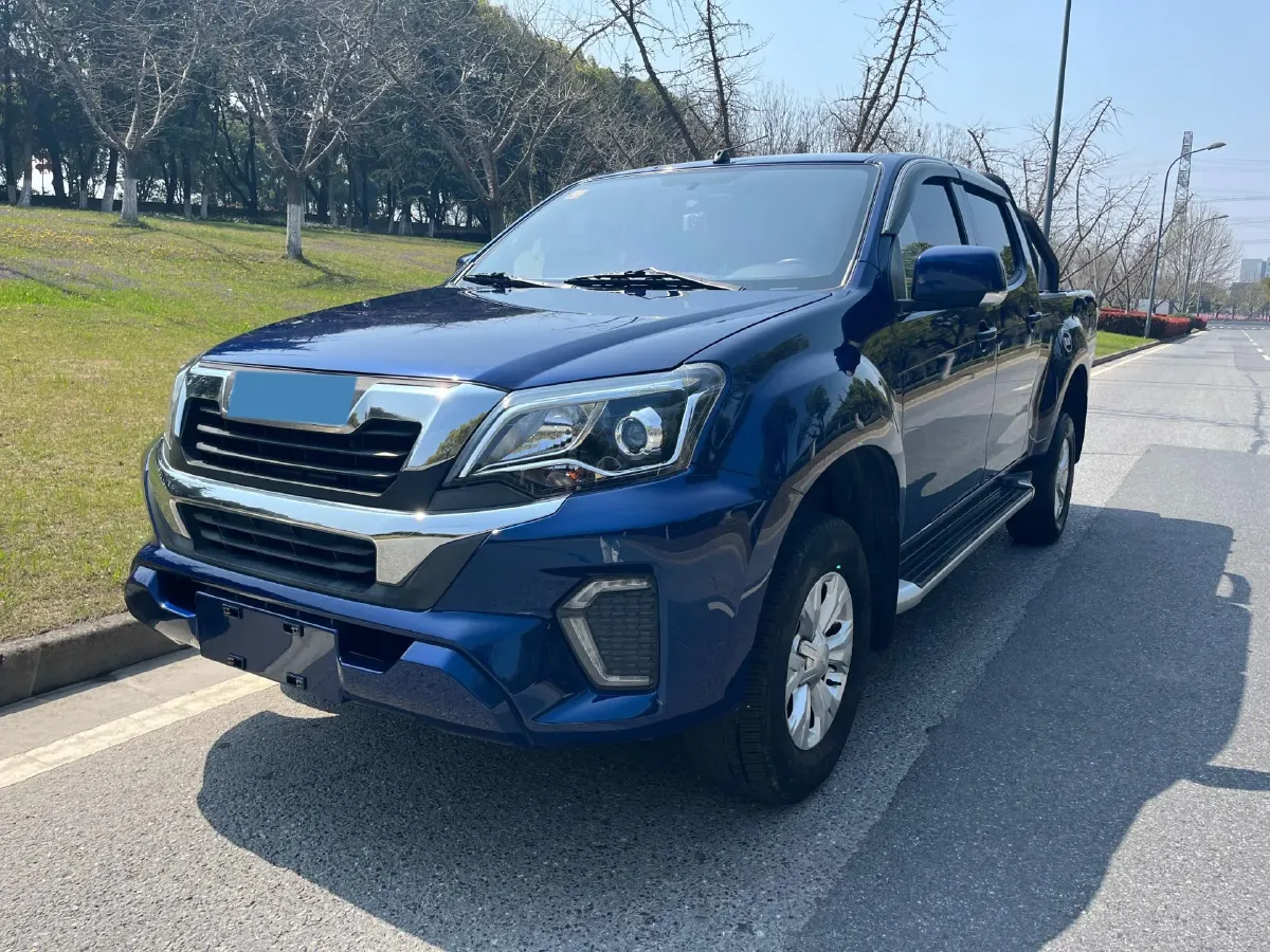 2023 Isuzu RE-MAX Jim 2.5T 143HP L4 6MT,autocango,china used car exporter,china ev exporter,chinese used car exporter,chinese used ev exporter