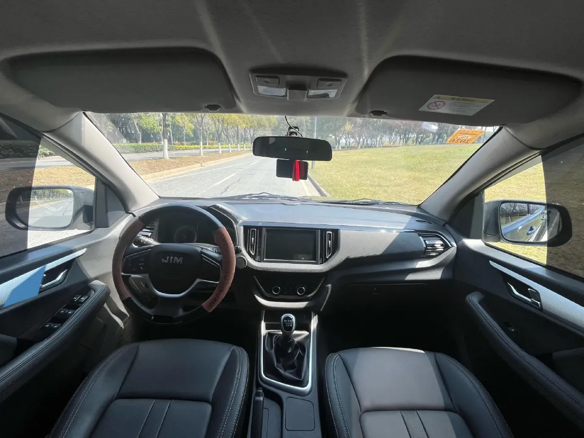 2023 Isuzu RE-MAX Jim 2.5T 143HP L4 6MT,autocango,china used car exporter,china ev exporter,chinese used car exporter,chinese used ev exporter