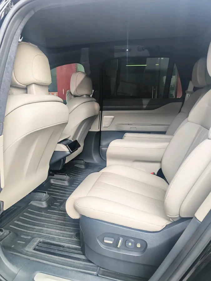 2023 NIO ES8 BEV 75KWH,autocango,china used car exporter,china ev exporter,chinese used car exporter,chinese used ev exporter