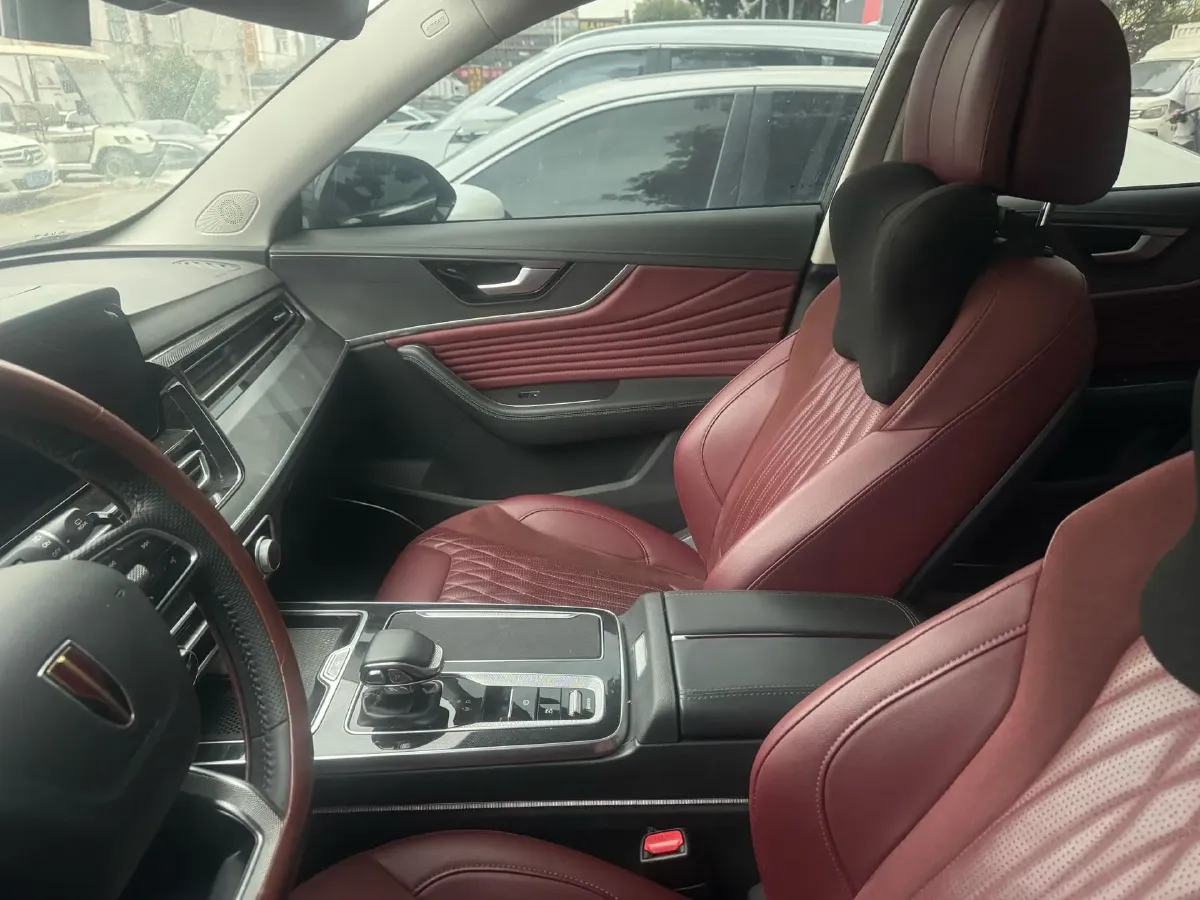 2023 HongQi HS5 2.0T 252HP L4 8AT,autocango,china used car exporter,china ev exporter,chinese used car exporter,chinese used ev exporter