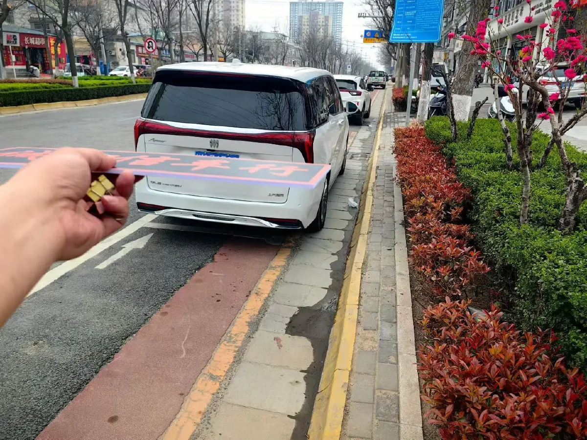 2023 Buick Century 2.0T 237HP L4 9AT,autocango,china used car exporter,china ev exporter,chinese used car exporter,chinese used ev exporter