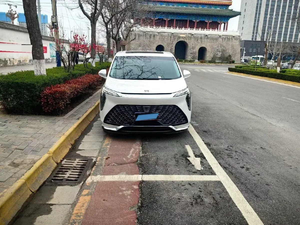 2023 Buick Century 2.0T 237HP L4 9AT,autocango,china used car exporter,china ev exporter,chinese used car exporter,chinese used ev exporter