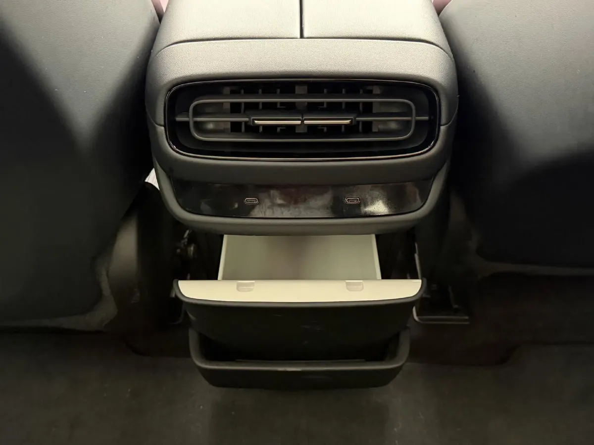 2024 MI SU7 BEV 73.6KWH,autocango,china used car exporter,china ev exporter,chinese used car exporter,chinese used ev exporter