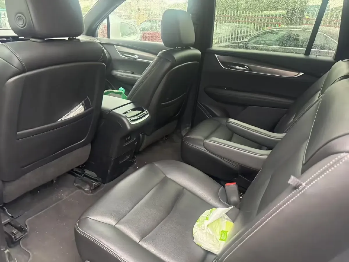 2021 Cadillac XT6 2.0T 237HP L4 9AT,autocango,china used car exporter,china ev exporter,chinese used car exporter,chinese used ev exporter