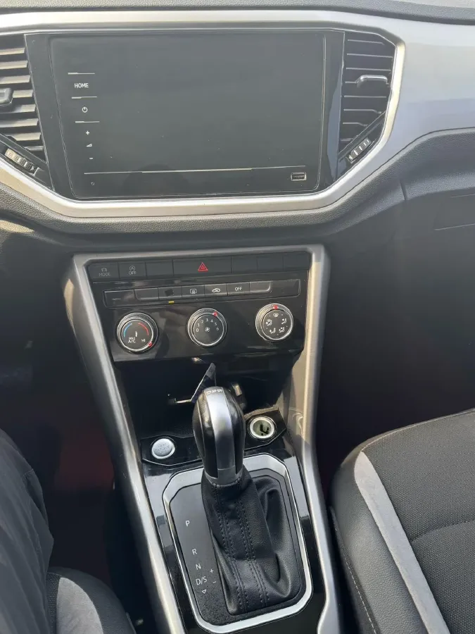 2022 Volkswagen T-Roc 1.4T 150HP L4 7DCT,autocango,china used car exporter,china ev exporter,chinese used car exporter,chinese used ev exporter