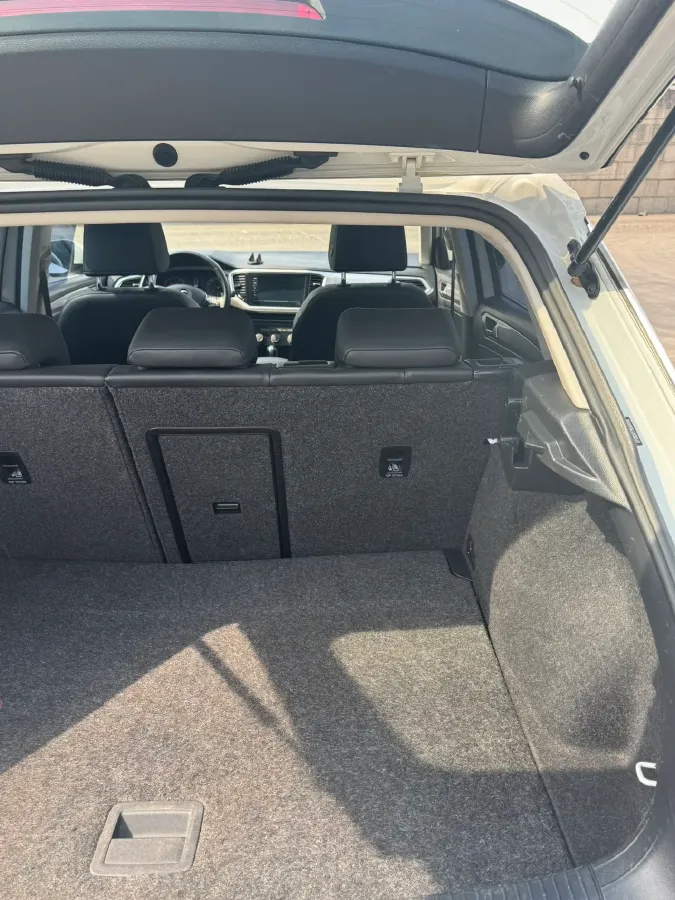 2022 Volkswagen T-Roc 1.4T 150HP L4 7DCT,autocango,china used car exporter,china ev exporter,chinese used car exporter,chinese used ev exporter