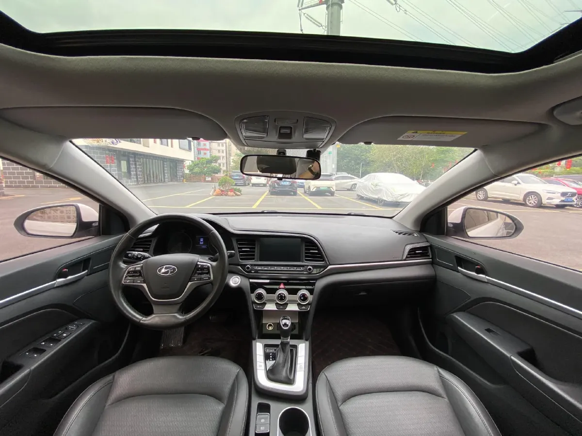 2020 Hyundai Elantra 1.5L 115HP L4 CVT,autocango,china used car exporter,china ev exporter,chinese used car exporter,chinese used ev exporter