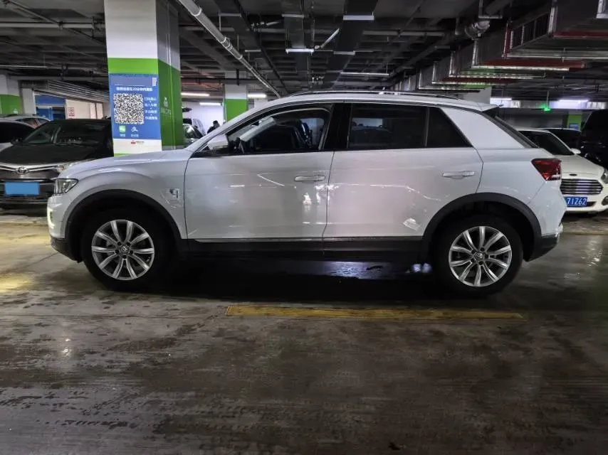 2020 Volkswagen T-Roc 1.4T 131HP L4 7DCT,autocango,china used car exporter,china ev exporter,chinese used car exporter,chinese used ev exporter
