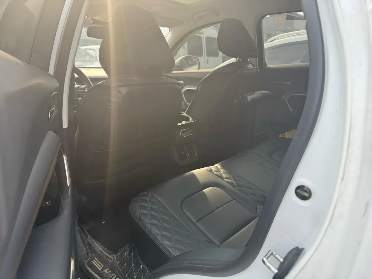 2021 Haval H6 1.5T 150HP L4 7DCT,autocango,china used car exporter,china ev exporter,chinese used car exporter,chinese used ev exporter