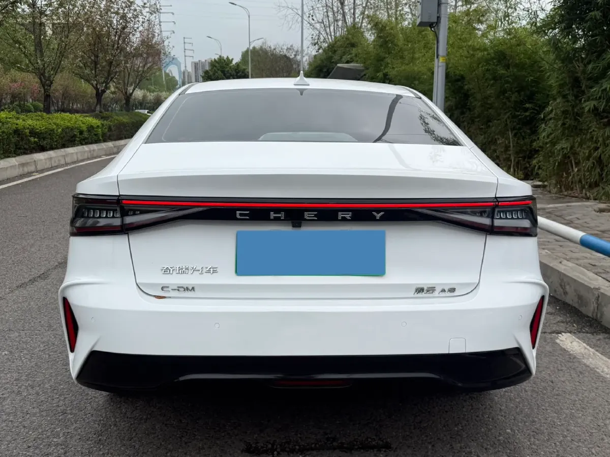 2024 Fulwin FulwinA8 1.5T 156HP L4 1DHT PHEV 18.3KWH,autocango,china used car exporter,china ev exporter,chinese used car exporter,chinese used ev exporter