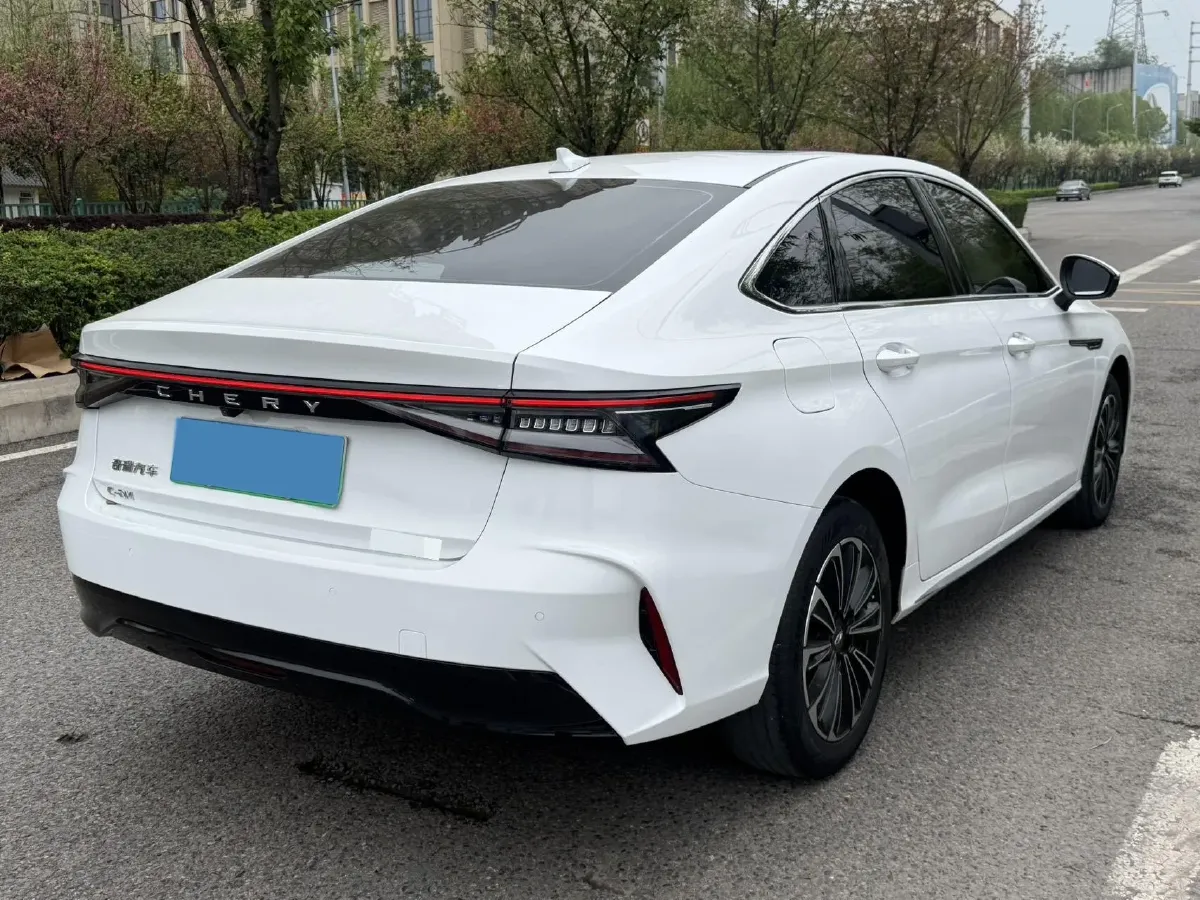 2024 Fulwin FulwinA8 1.5T 156HP L4 1DHT PHEV 18.3KWH,autocango,china used car exporter,china ev exporter,chinese used car exporter,chinese used ev exporter