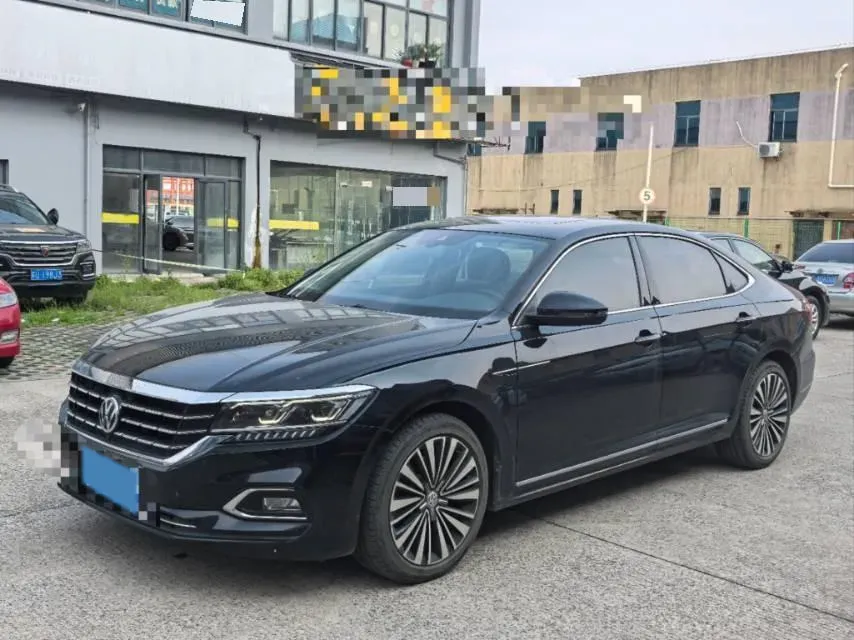 2019 Volkswagen Passat 2.0T 186HP L4 7DCT,autocango,china used car exporter,china ev exporter,chinese used car exporter,chinese used ev exporter