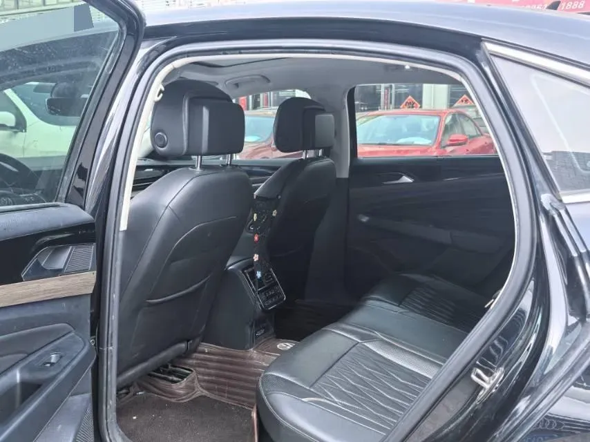 2019 Volkswagen Passat 2.0T 186HP L4 7DCT,autocango,china used car exporter,china ev exporter,chinese used car exporter,chinese used ev exporter