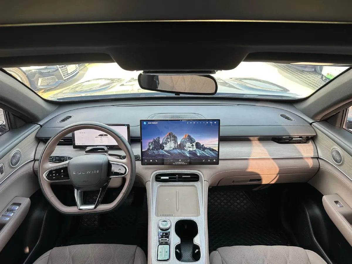 2025 Fulwin FulwinT8 1.5T 156HP L4 1DHT PHEV 18.67KWH,autocango,china used car exporter,china ev exporter,chinese used car exporter,chinese used ev exporter