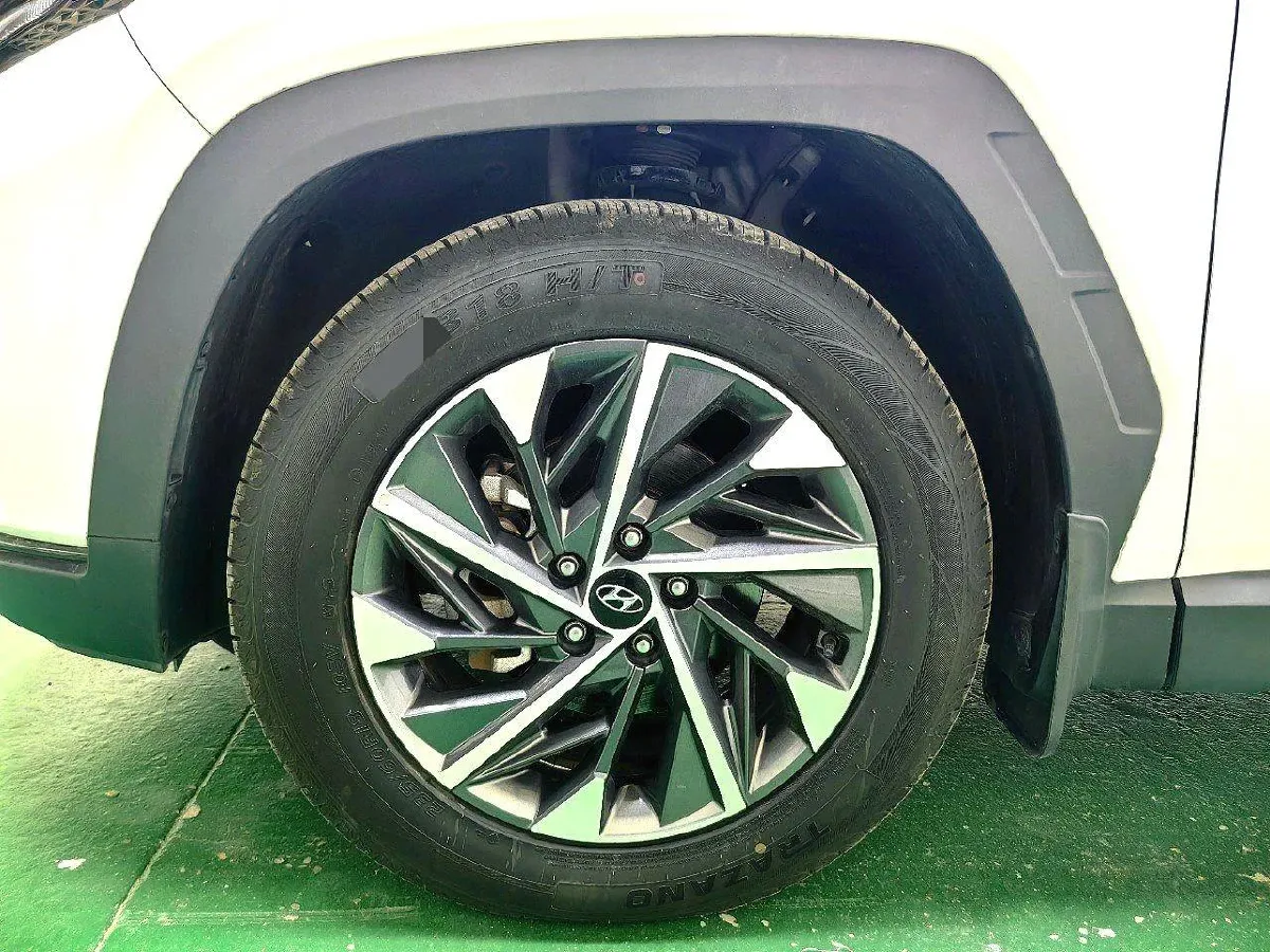 2021 Hyundai Tucson 1.5T 200HP L4 7DCT,autocango,china used car exporter,china ev exporter,chinese used car exporter,chinese used ev exporter