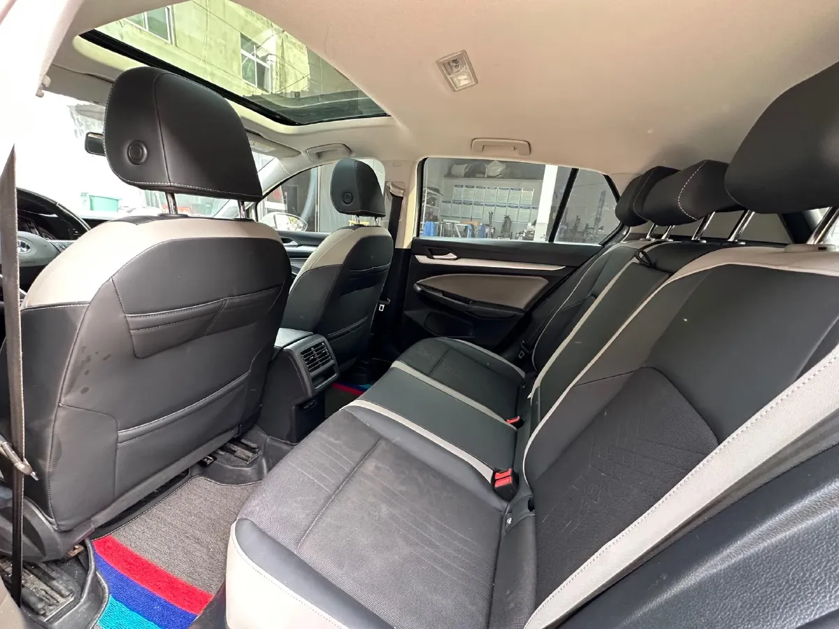 2021 Volkswagen Golf 1.4T 150HP L4 7DCT,autocango,china used car exporter,china ev exporter,chinese used car exporter,chinese used ev exporter