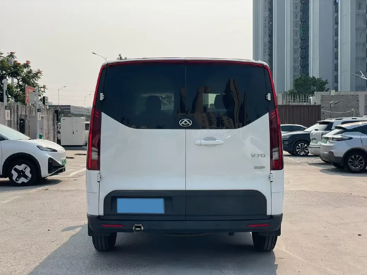 2023 MAXUS XinTu V70 2.0T 125HP L4 6MT,autocango,china used car exporter,china ev exporter,chinese used car exporter,chinese used ev exporter