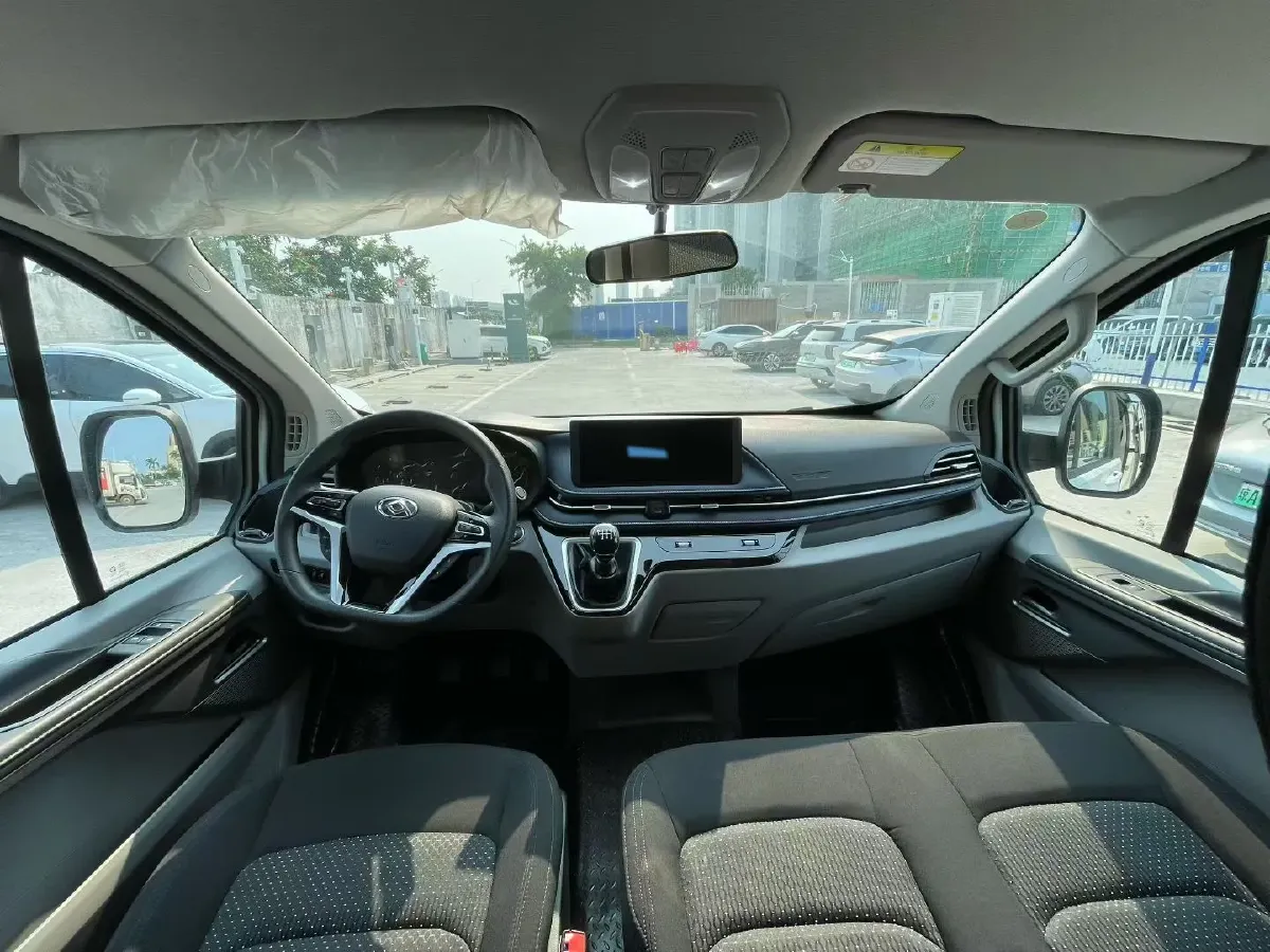 2023 MAXUS XinTu V70 2.0T 125HP L4 6MT,autocango,china used car exporter,china ev exporter,chinese used car exporter,chinese used ev exporter