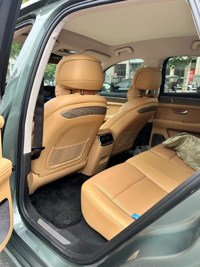 2022 JMC YuHu 7 2.0T 141HP L4 8AT,autocango,china used car exporter,china ev exporter,chinese used car exporter,chinese used ev exporter