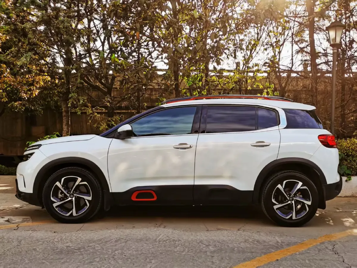 2019 Citroen C5 Aircross 1.8T 204HP L4 6AT,autocango,china used car exporter,china ev exporter,chinese used car exporter,chinese used ev exporter