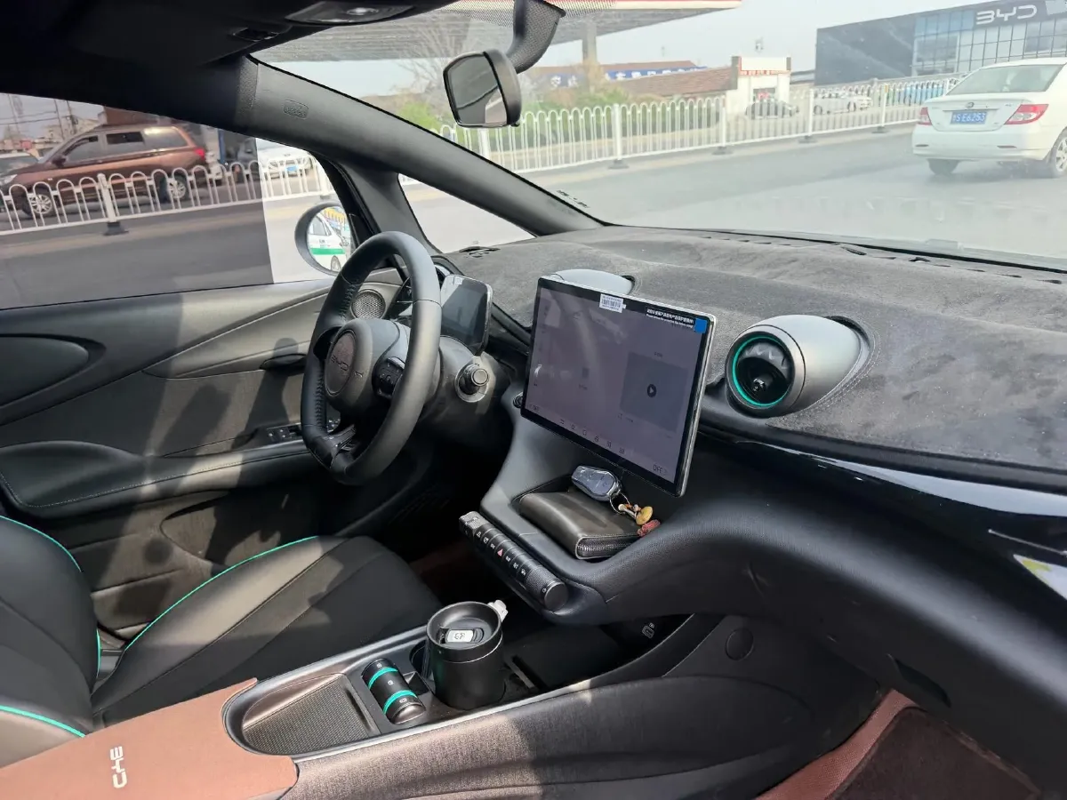 2025 BYD Dolphin BEV 44.928KWH,autocango,china used car exporter,china ev exporter,chinese used car exporter,chinese used ev exporter