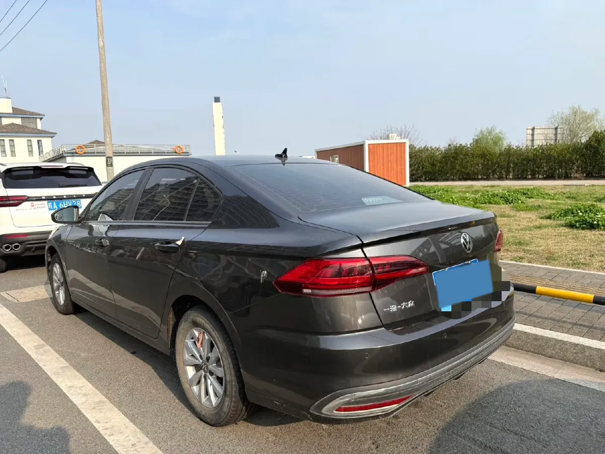 2023 Volkswagen Bora 1.2T 116HP L4 5MT,autocango,china used car exporter,china ev exporter,chinese used car exporter,chinese used ev exporter
