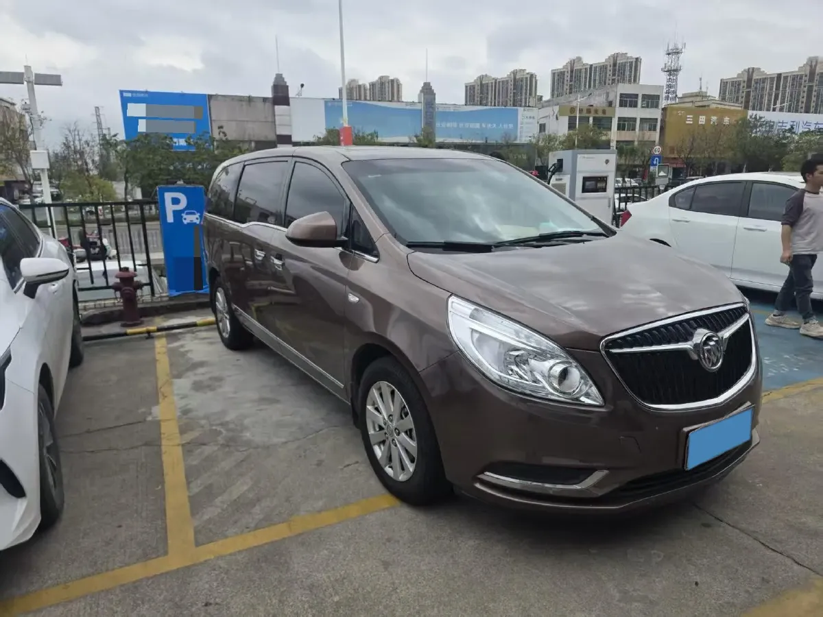 2018 Buick GL8 2.0T 260HP L4 6AT,autocango,china used car exporter,china ev exporter,chinese used car exporter,chinese used ev exporter