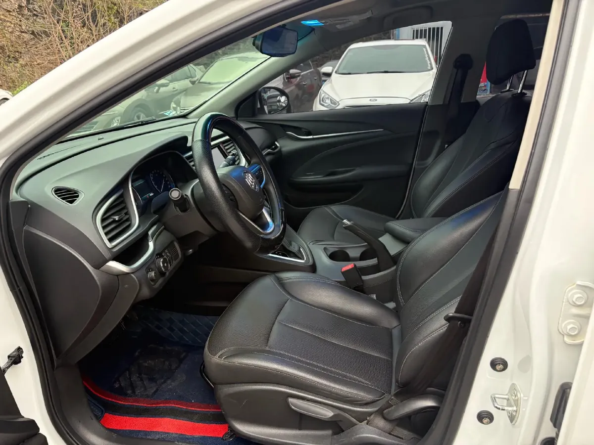 2021 Buick Excelle 1.5L 113HP L4 6AT,autocango,china used car exporter,china ev exporter,chinese used car exporter,chinese used ev exporter