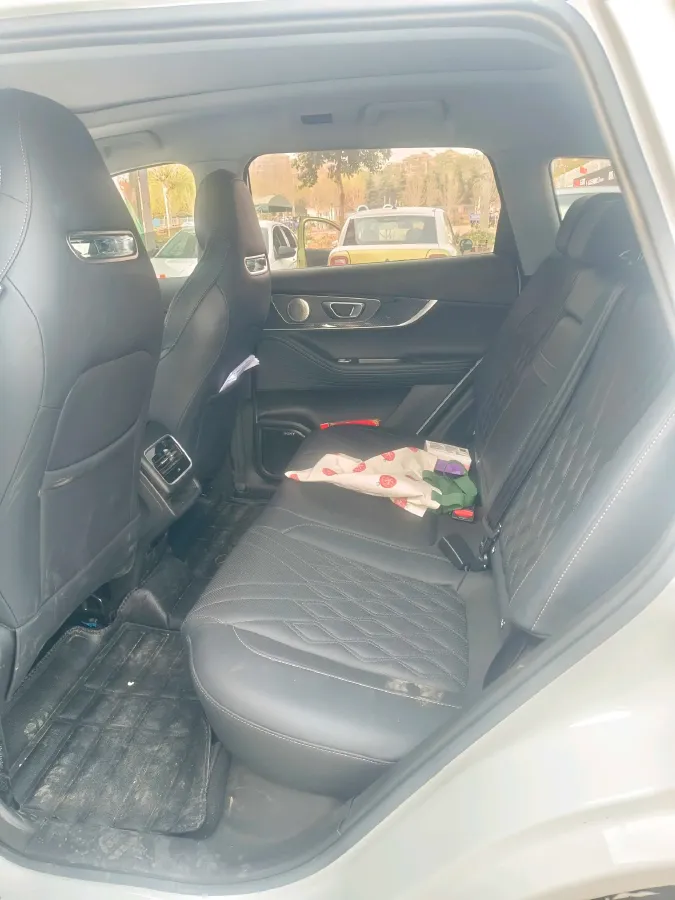 2023 Chery Tiggo 7 Plus 1.5T 184HP L4 7DCT,autocango,china used car exporter,china ev exporter,chinese used car exporter,chinese used ev exporter