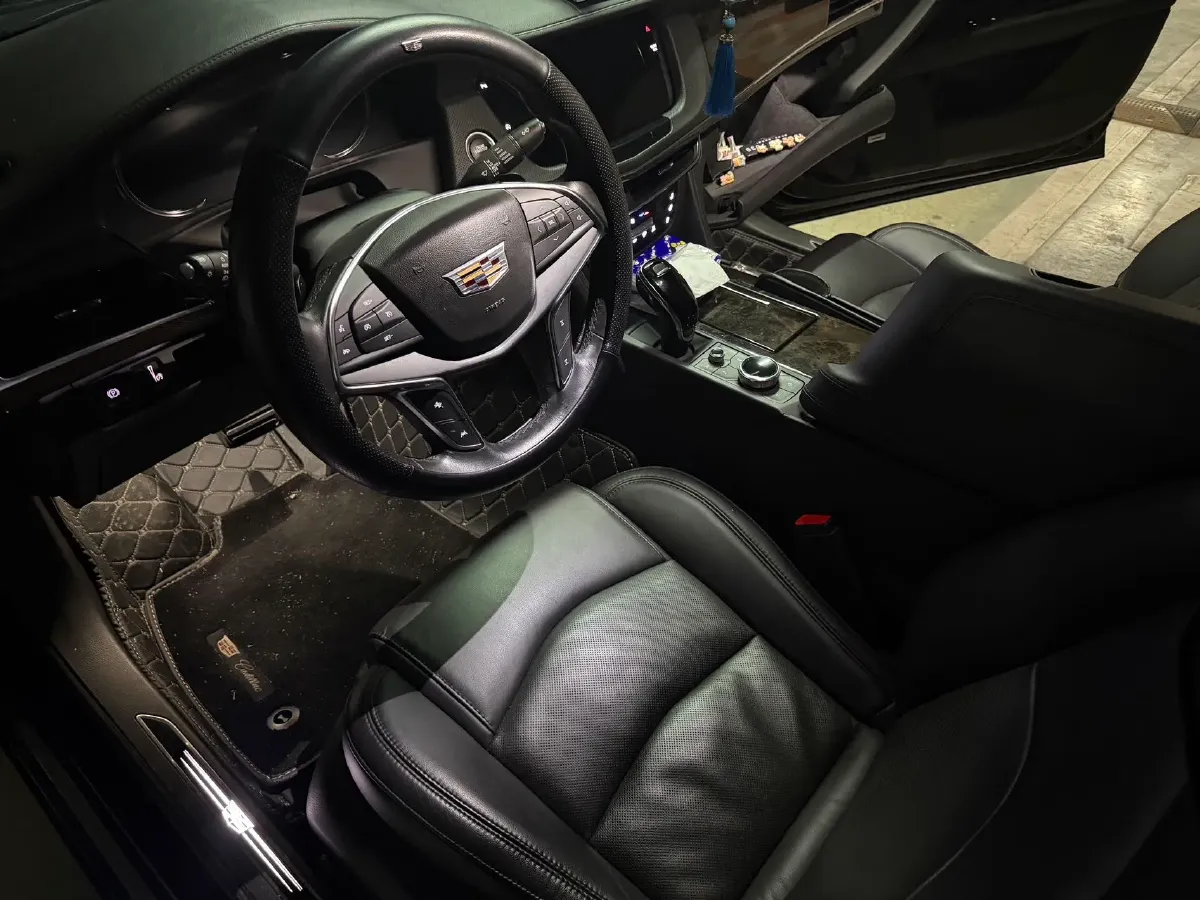 2022 Cadillac CT6 2.0T 237HP L4 10AT,autocango,china used car exporter,china ev exporter,chinese used car exporter,chinese used ev exporter