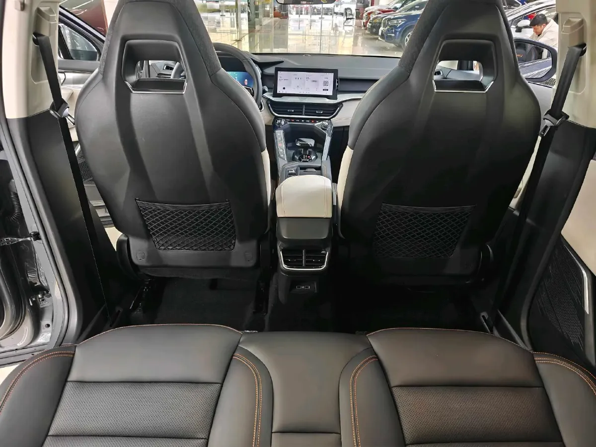 2022 LYNK&CO 06 EM-P 1.5T 177HP L3 7DCT PHEV 15.5KWH,autocango,china used car exporter,china ev exporter,chinese used car exporter,chinese used ev exporter