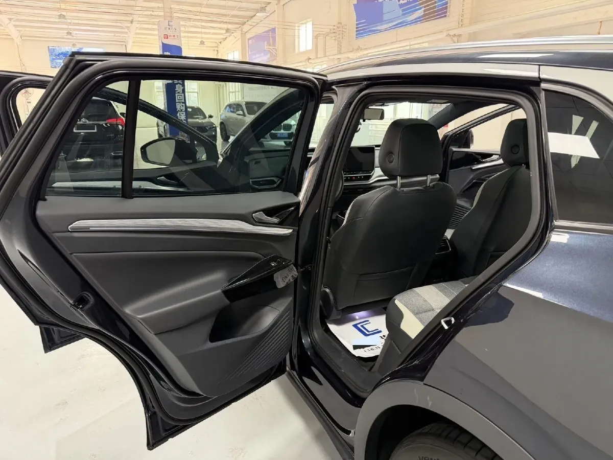 2024 Volkswagen ID.4 Crozz BEV 55.7KWH,autocango,china used car exporter,china ev exporter,chinese used car exporter,chinese used ev exporter