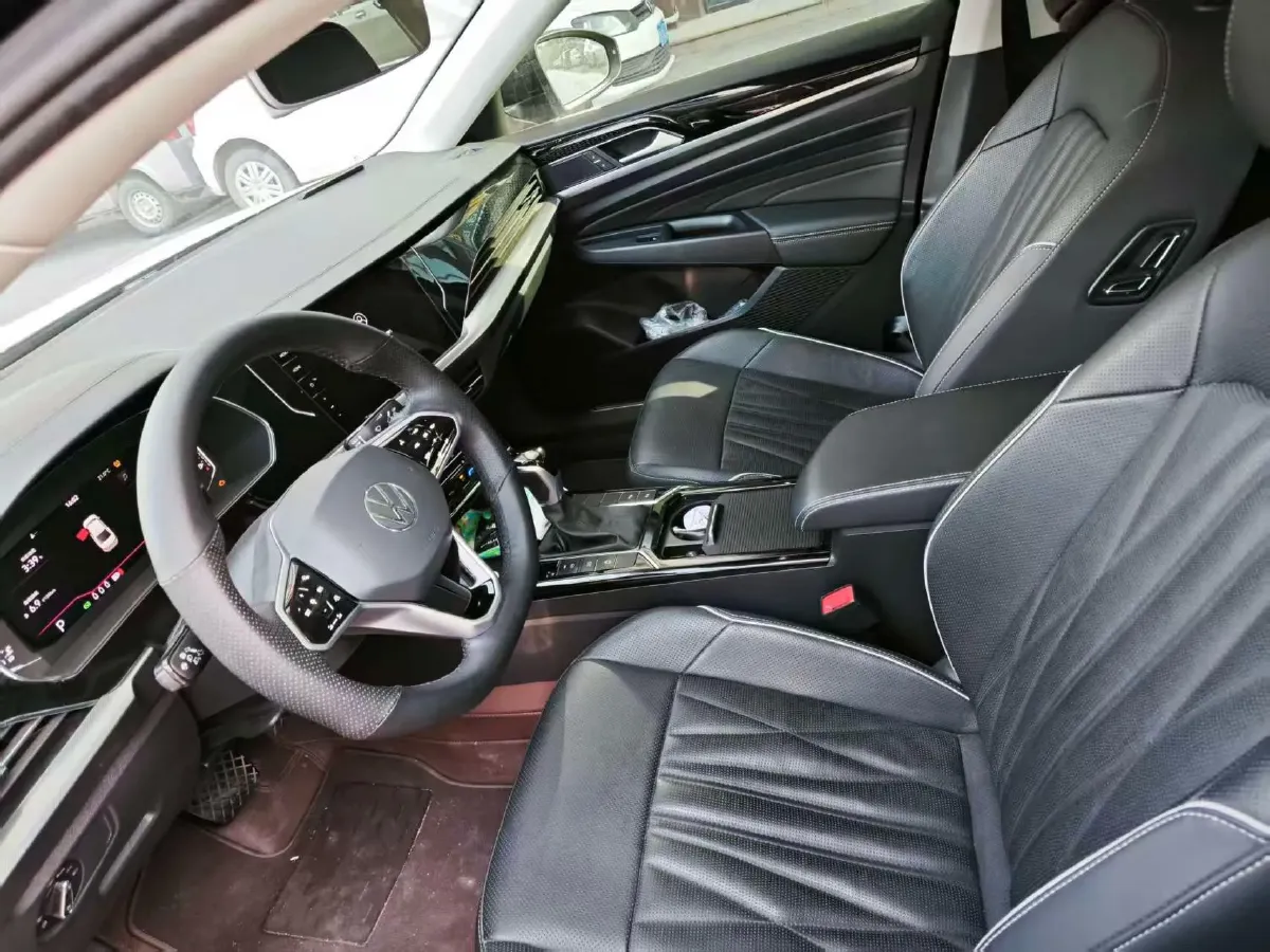 2022 Xpeng P7 BEV 60.2KWH,autocango,china used car exporter,china ev exporter,chinese used car exporter,chinese used ev exporter