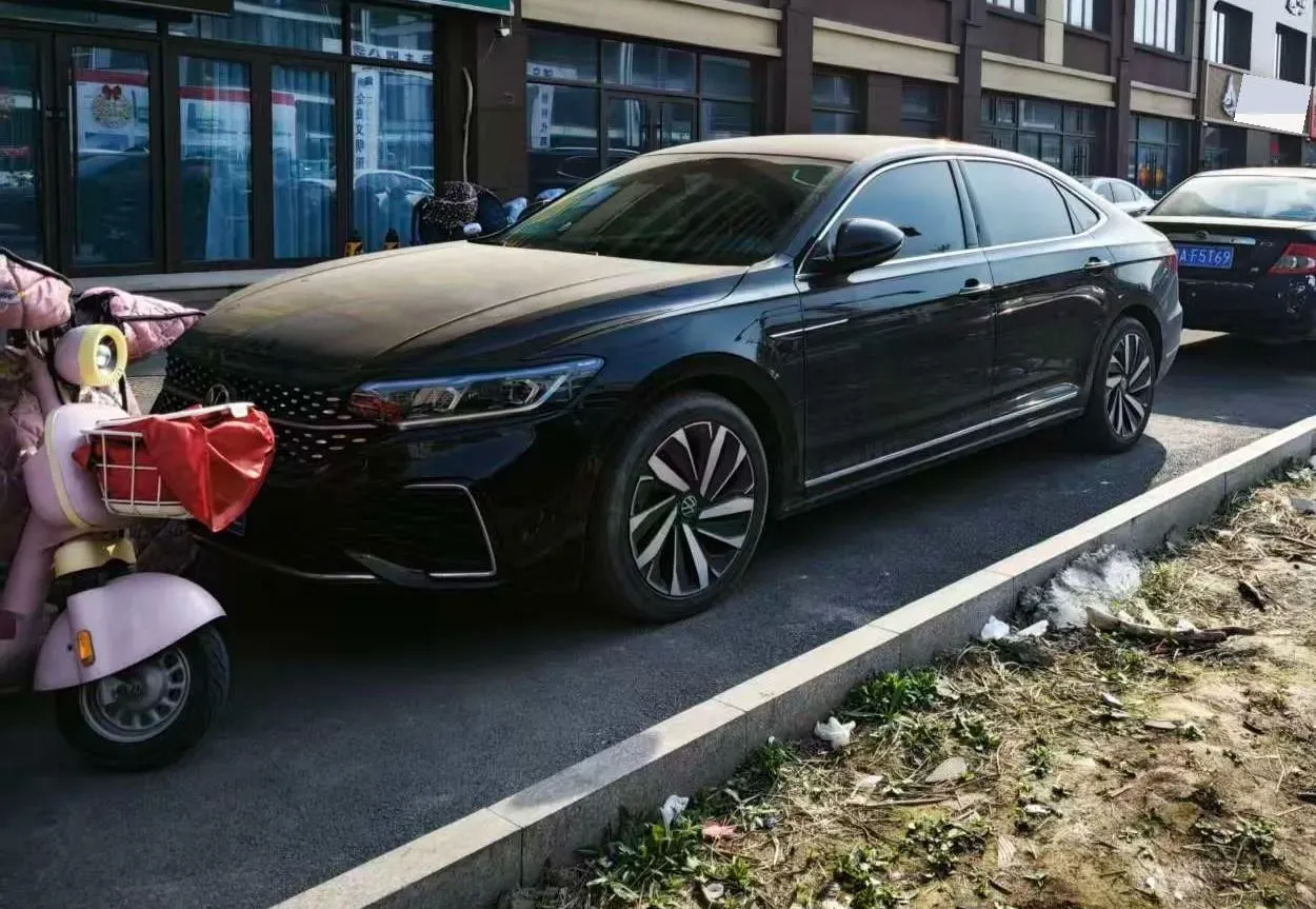 2022 Xpeng P7 BEV 60.2KWH,autocango,china used car exporter,china ev exporter,chinese used car exporter,chinese used ev exporter