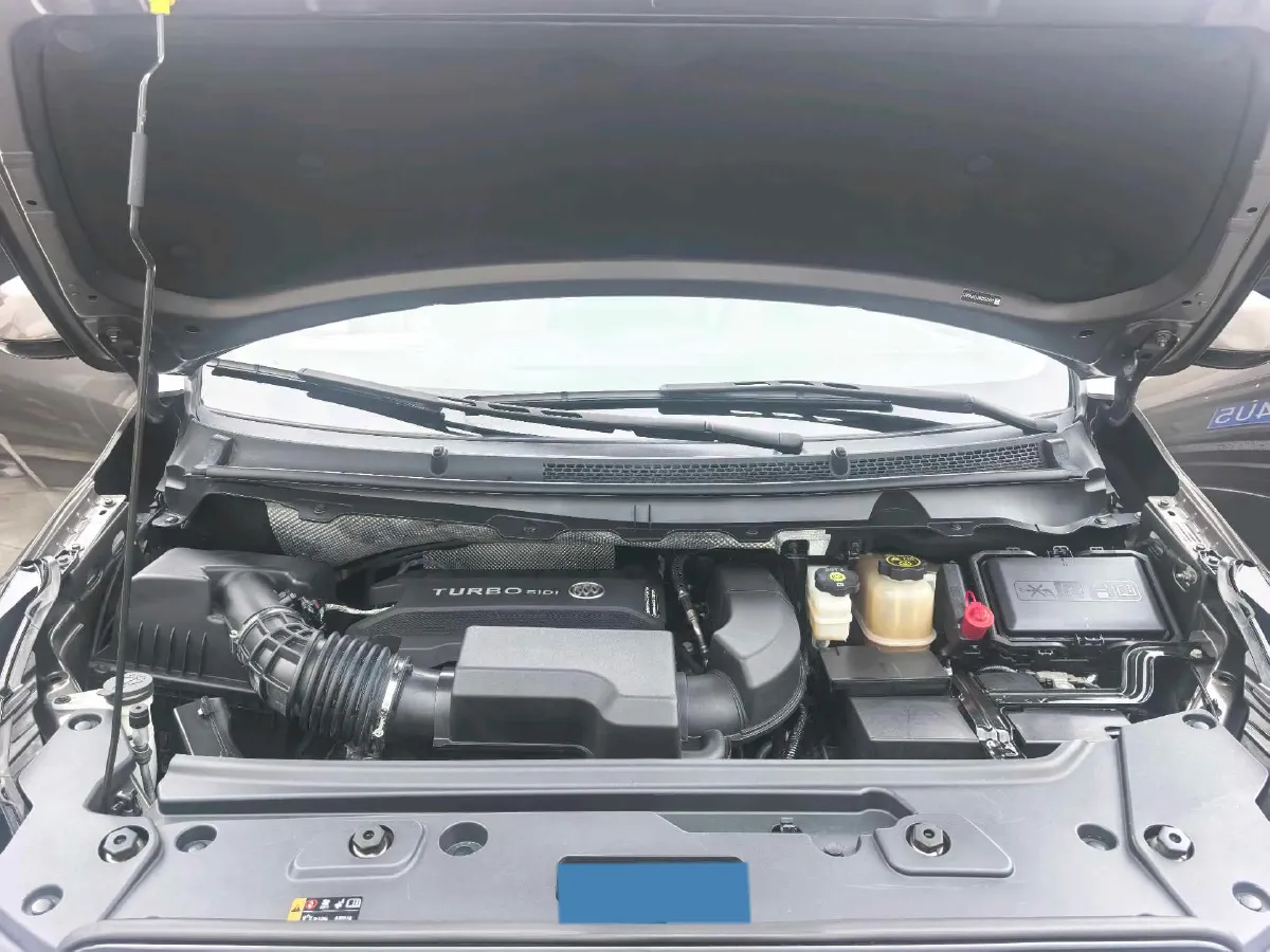 2021 Buick GL8 2.0T 237HP L4 9AT,autocango,china used car exporter,china ev exporter,chinese used car exporter,chinese used ev exporter