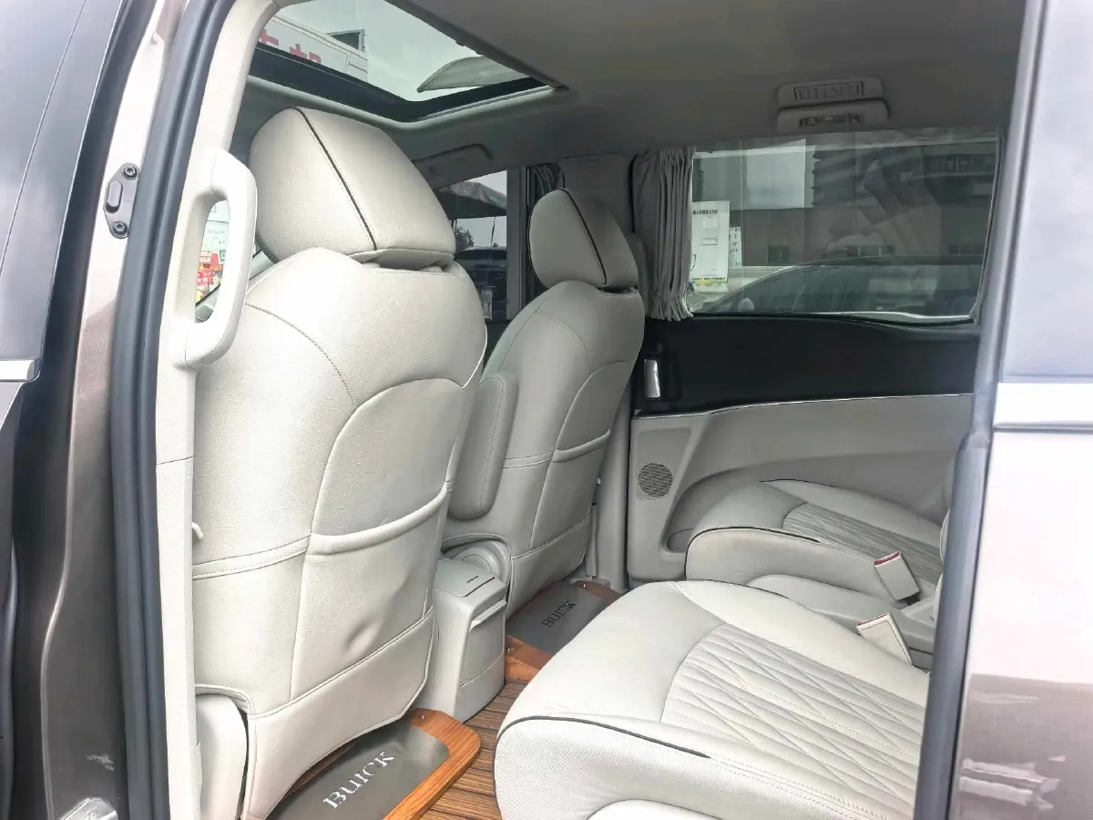 2021 Buick GL8 2.0T 237HP L4 9AT,autocango,china used car exporter,china ev exporter,chinese used car exporter,chinese used ev exporter