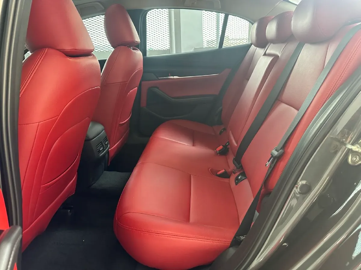 2023 Mazda 3 Axela 2.0L 158HP L4 6AT,autocango,china used car exporter,china ev exporter,chinese used car exporter,chinese used ev exporter