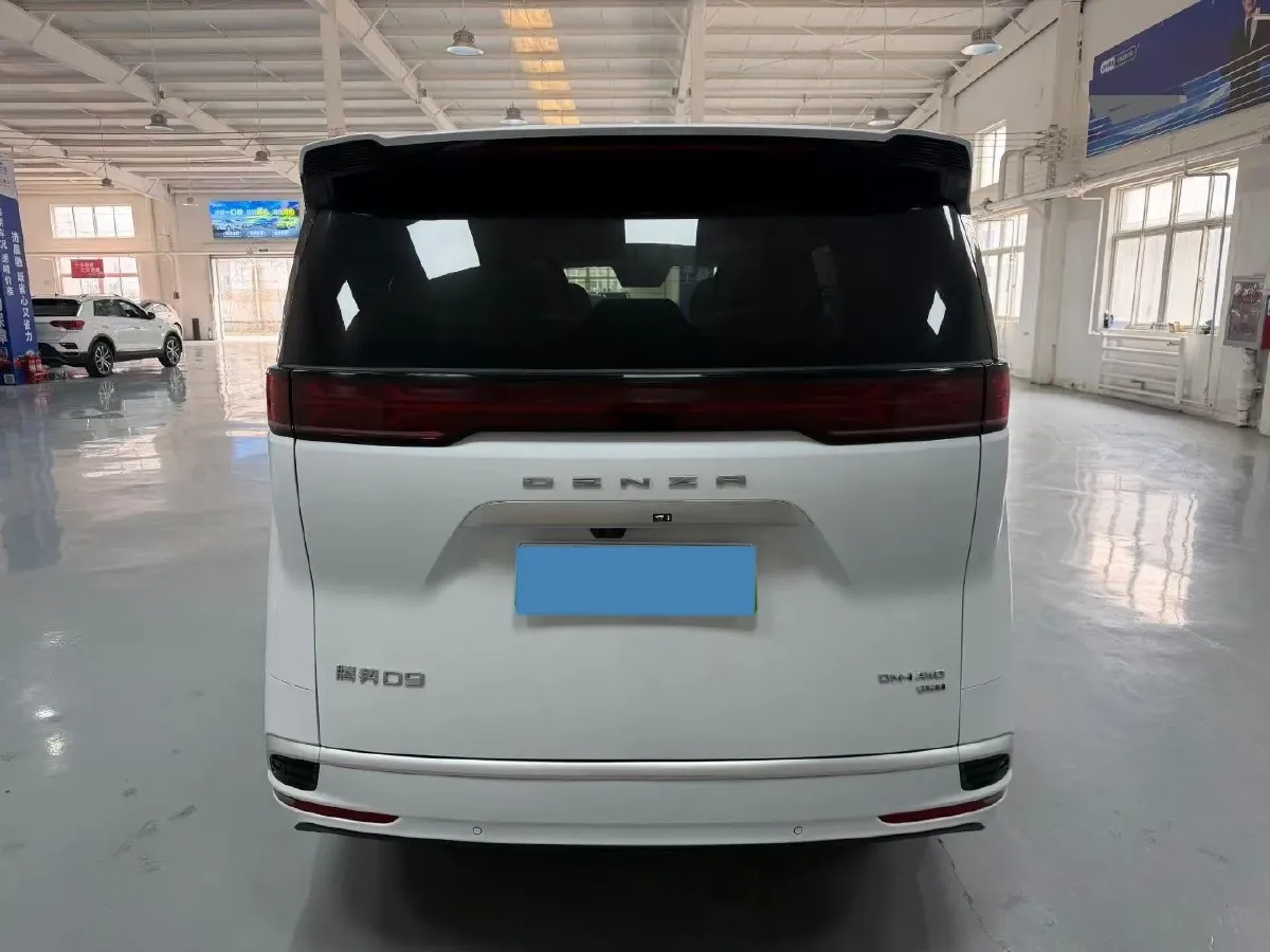 2025 Denza D9 1.5T 156HP L4 E-CVT PHEV 40KWH,autocango,china used car exporter,china ev exporter,chinese used car exporter,chinese used ev exporter