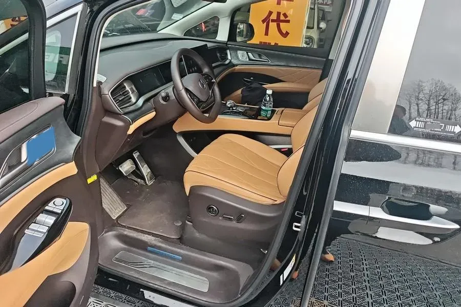 2024 Denza D9 1.5T 139HP L4 E-CVT PHEV 40KWH,autocango,china used car exporter,china ev exporter,chinese used car exporter,chinese used ev exporter