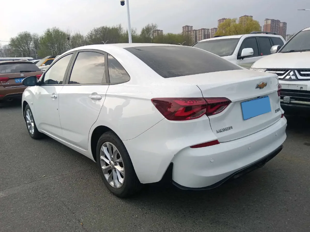 2023 Chevrolet Monza 1.5L 113HP L4 6DCT,autocango,china used car exporter,china ev exporter,chinese used car exporter,chinese used ev exporter